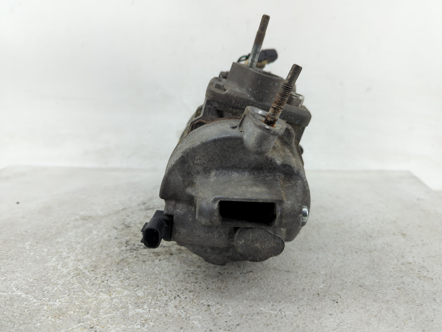 2013-2018 Ford Fusion Air Conditioning A/c Ac Compressor Oem 1240331 - Oemusedautoparts1.com