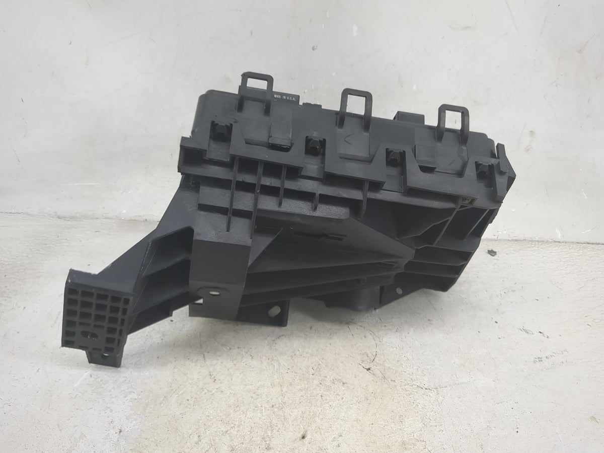 2017-2020 Ford Fusion Fusebox Fuse Box Panel Relay Module Fits Fits 2017 2018 2019 2020 OEM Used Auto Parts - Oemusedautopar