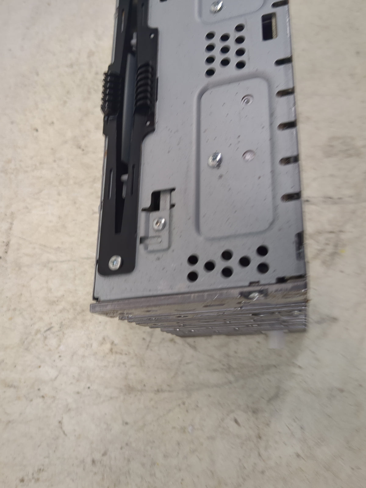2013-2015 Ford Fusion Radio AM FM Cd Player Receiver Replacement Fits 2013 2014 2015 OEM Used Auto Parts - Oemusedautoparts1