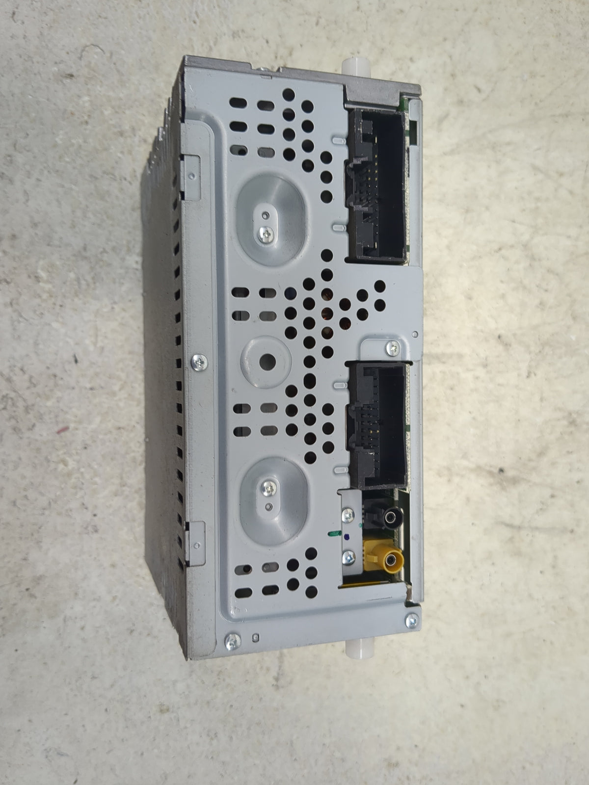 2013-2015 Ford Fusion Radio AM FM Cd Player Receiver Replacement Fits 2013 2014 2015 OEM Used Auto Parts - Oemusedautoparts1