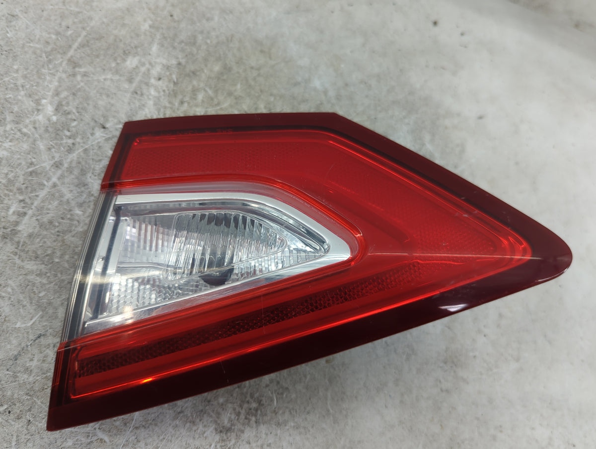 2013-2016 Ford Fusion Passenger Right Side Deck Lid Mounted Tail Light 5038910 - Oemusedautoparts1.com