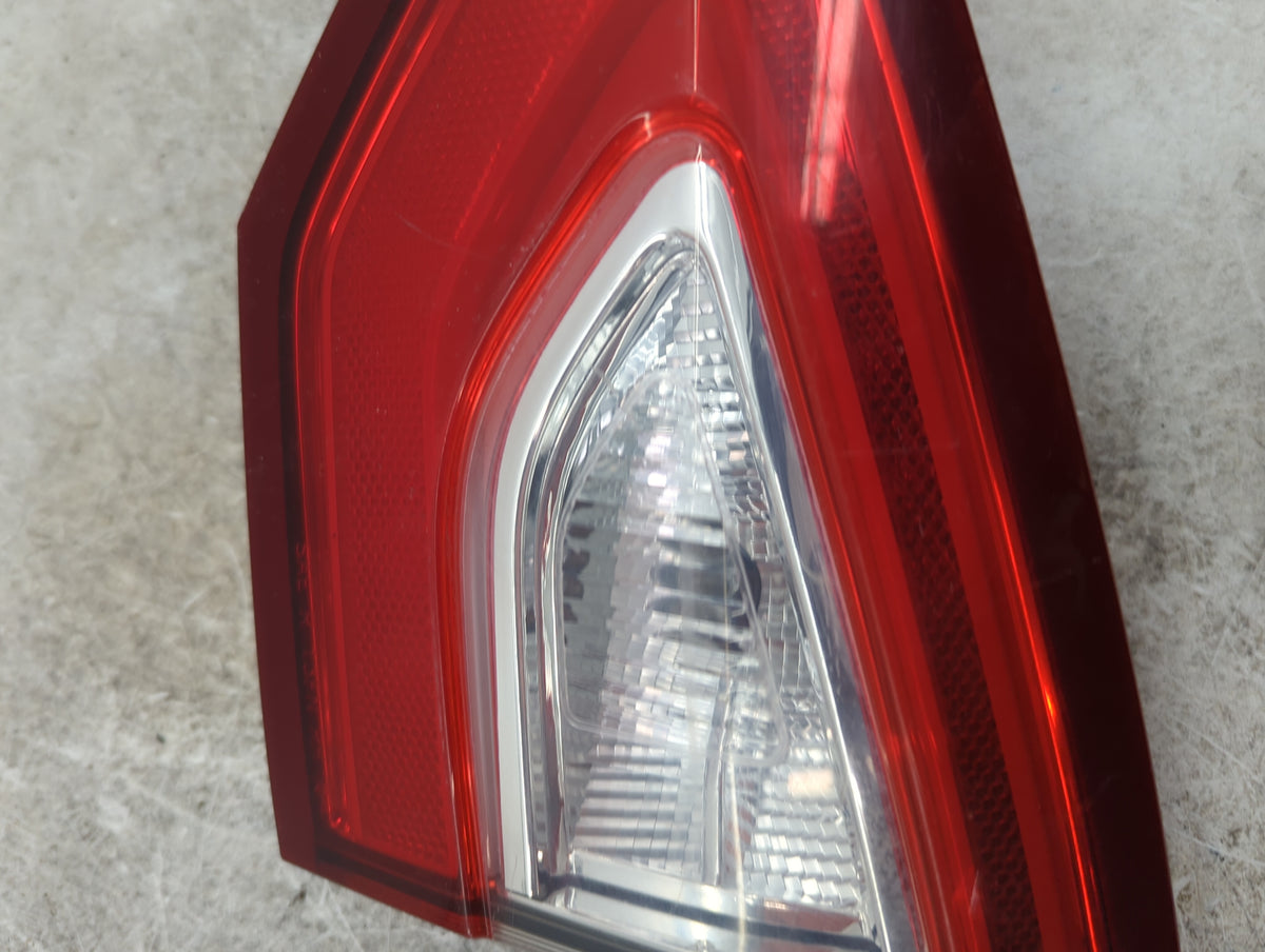 2013-2016 Ford Fusion Passenger Right Side Deck Lid Mounted Tail Light 5038910 - Oemusedautoparts1.com