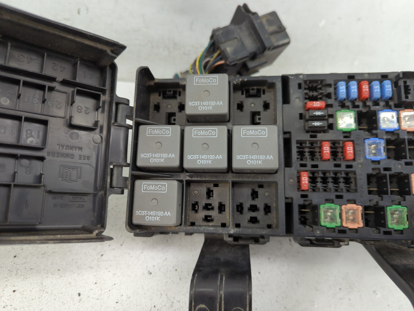 2010-2012 Ford Fusion Fusebox Fuse Box Panel Relay Module Fits Fits 2010 2011 2012 OEM Used Auto Parts - Oemusedautoparts1.c