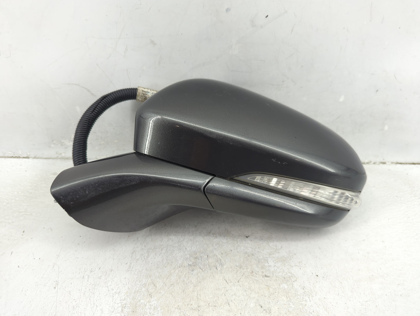 2015-2017 Ford Fusion Driver Side View Mirror - Left Door Mirror OEM Used - Oemusedautoparts1.com