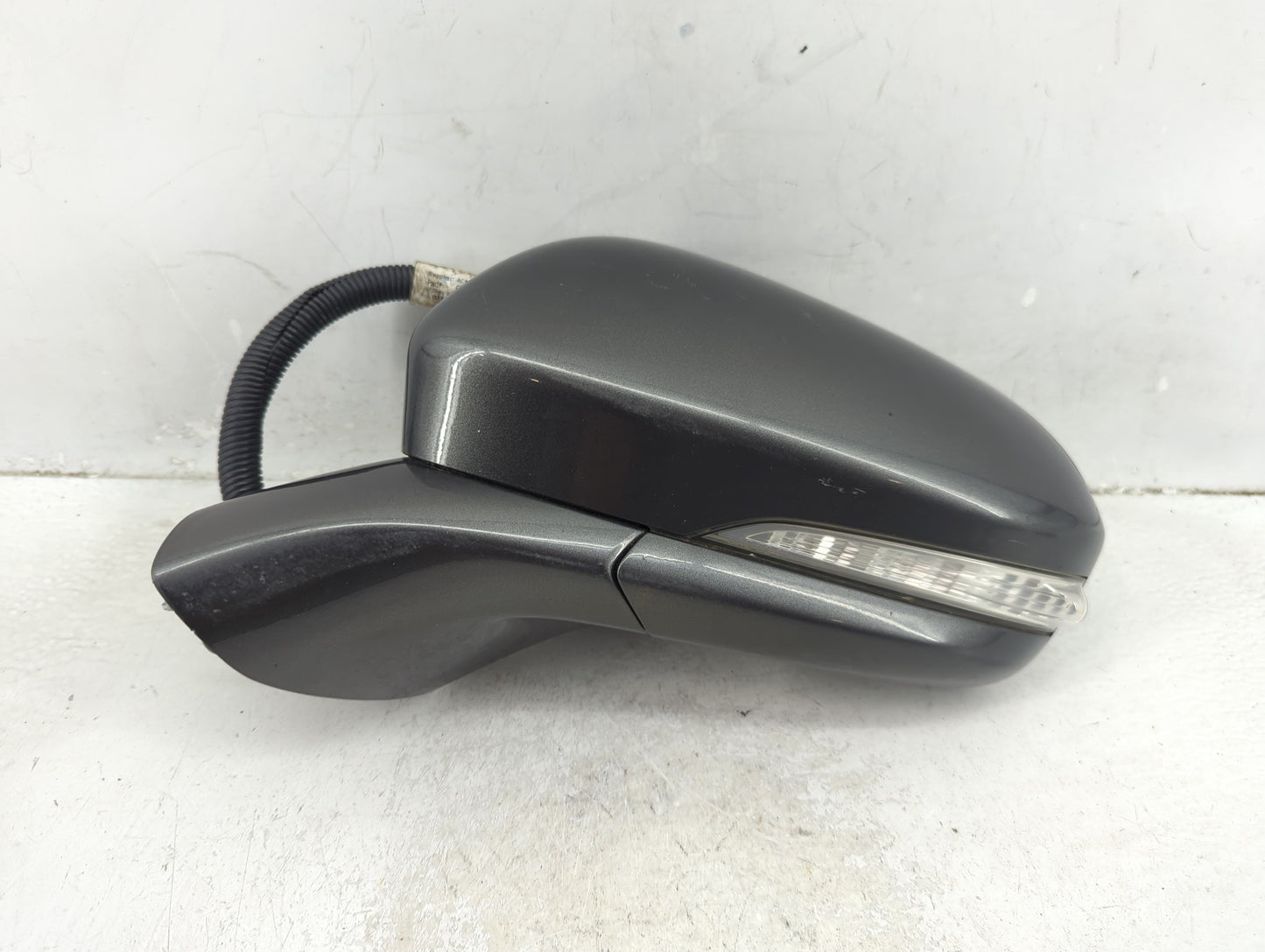 2015-2017 Ford Fusion Driver Side View Mirror - Left Door Mirror OEM Used - Oemusedautoparts1.com