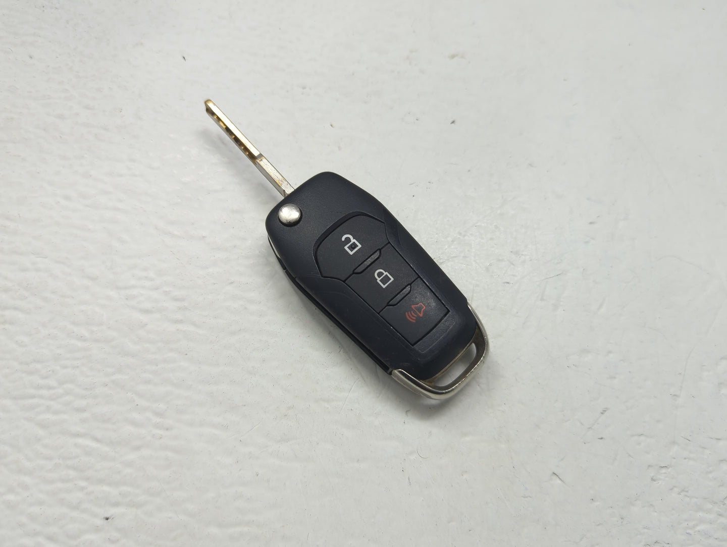 Ford Mondeo Keyless Entry Remote Fob DS7T-15K601-BF 3 buttons - Oemusedautoparts1.com
