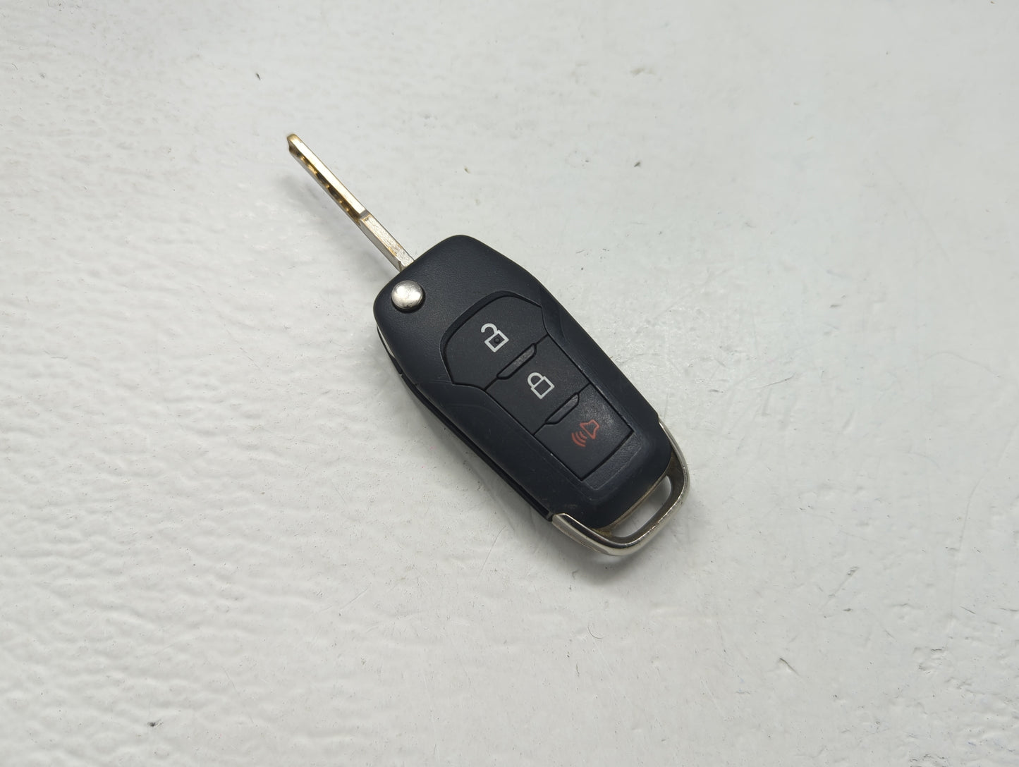 Ford Mondeo Keyless Entry Remote Fob DS7T-15K601-BF 3 buttons - Oemusedautoparts1.com