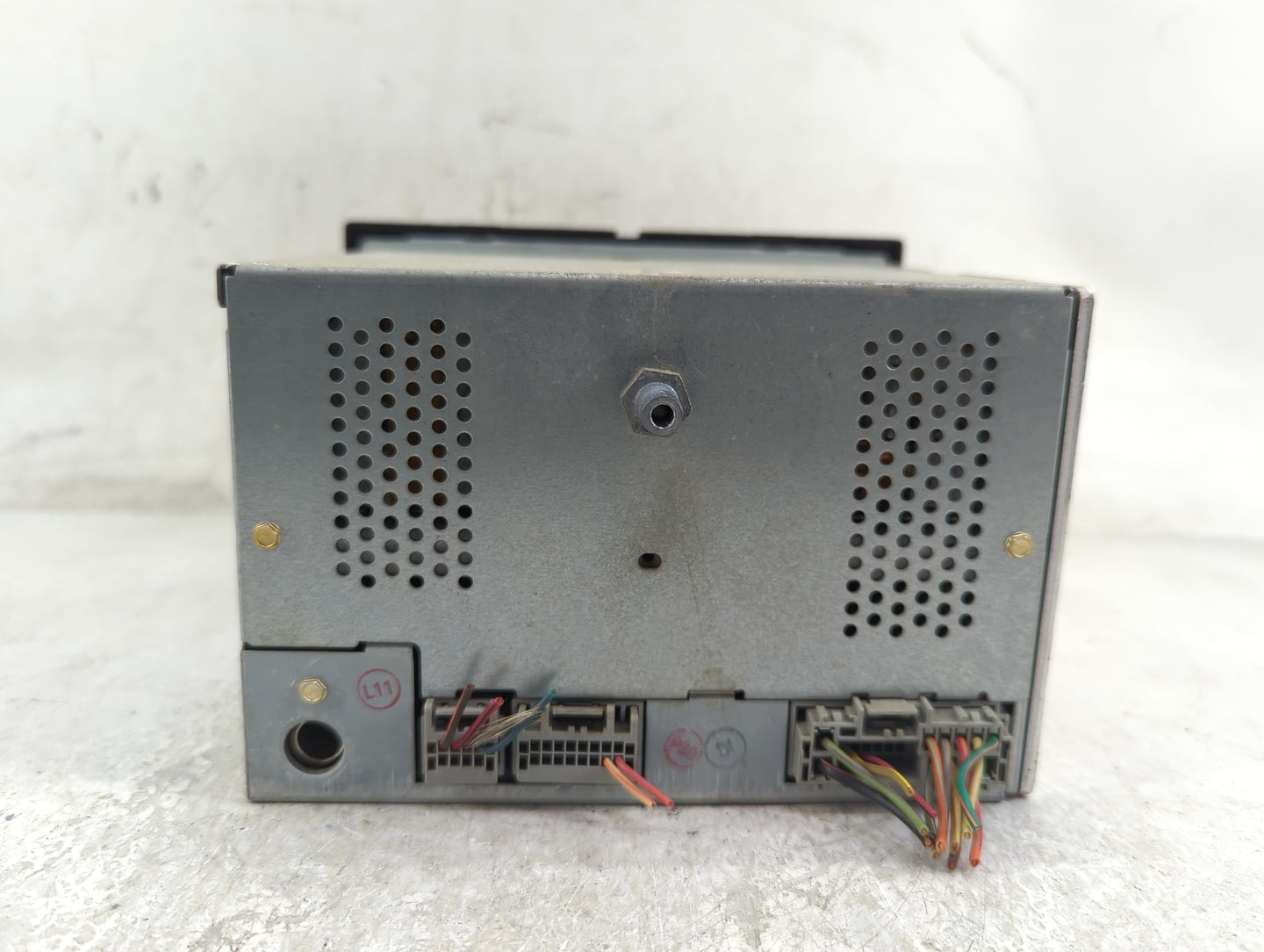 2005-2006 Ford Mustang Radio AM FM Cd Player Receiver Replacement Fits Fits 2005 2006 OEM Used Auto Parts - Oemusedautoparts