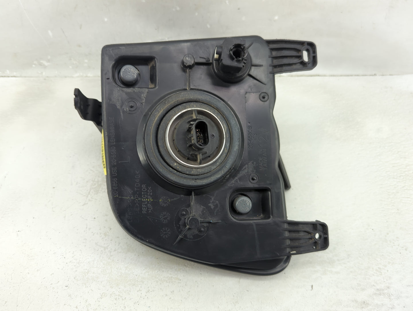 2005-2006 Ford Mustang Driver Left Oem Head Light Headlight Lamp - Oemusedautoparts1.com