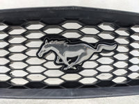2005-2009 Ford Mustang Front Grille Bumper Not Included - Oemusedautoparts1.com