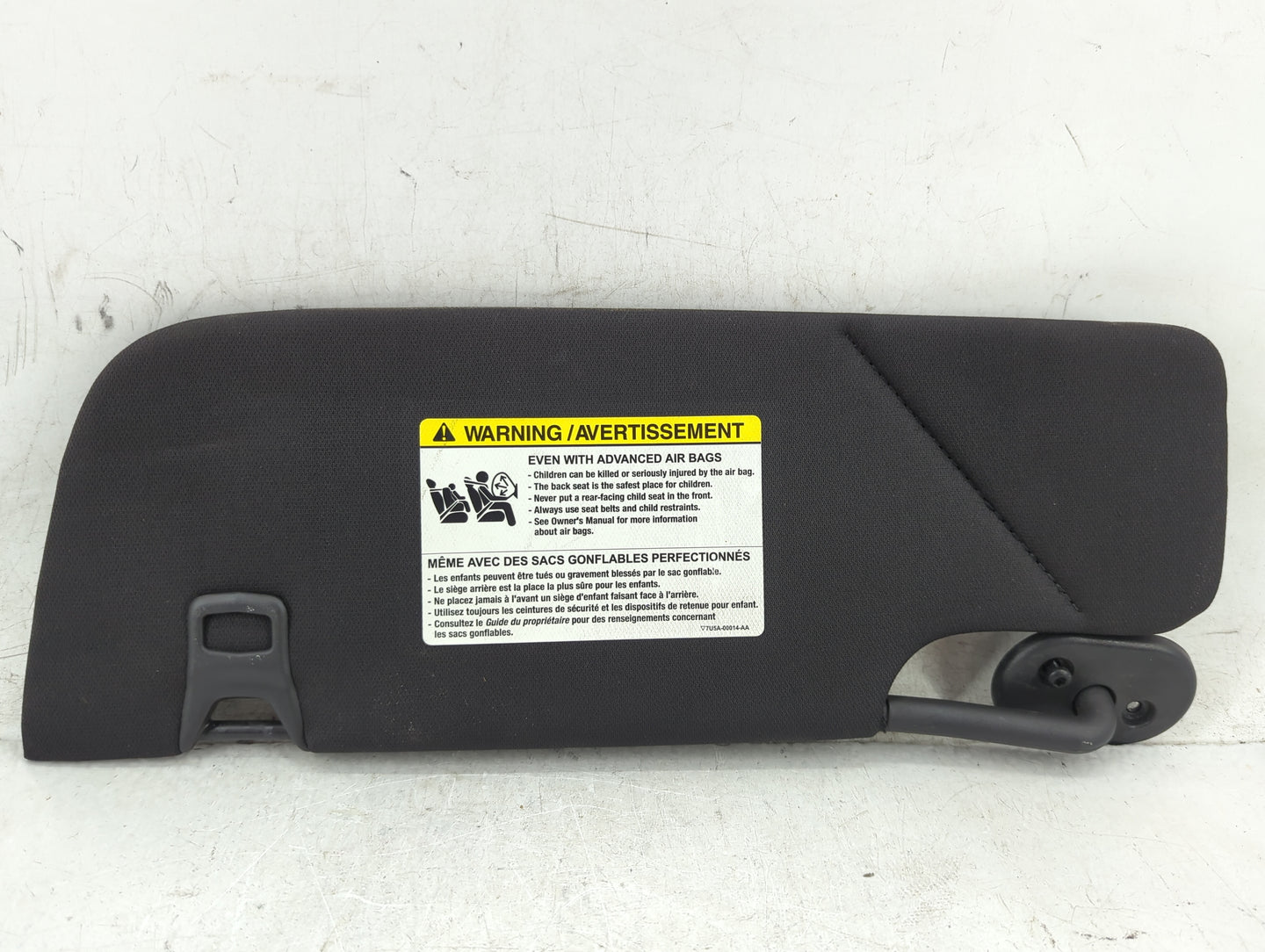 2010-2011 Ford Mustang Sun Visor Shade Replacement Passenger Right Mirror Fits Fits 2010 2011 OEM Used Auto Parts - Oemuseda