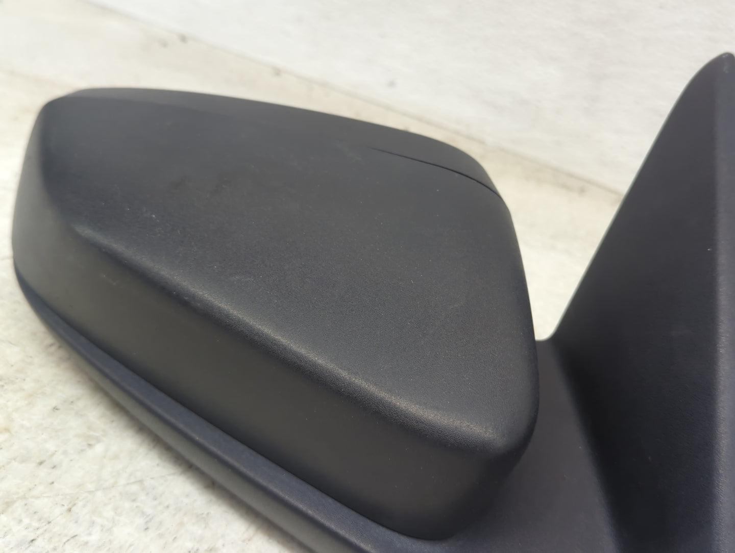 2010-2012 Ford Mustang Passenger Side View Mirror - Right Door Mirror OEM Used - Oemusedautoparts1.com