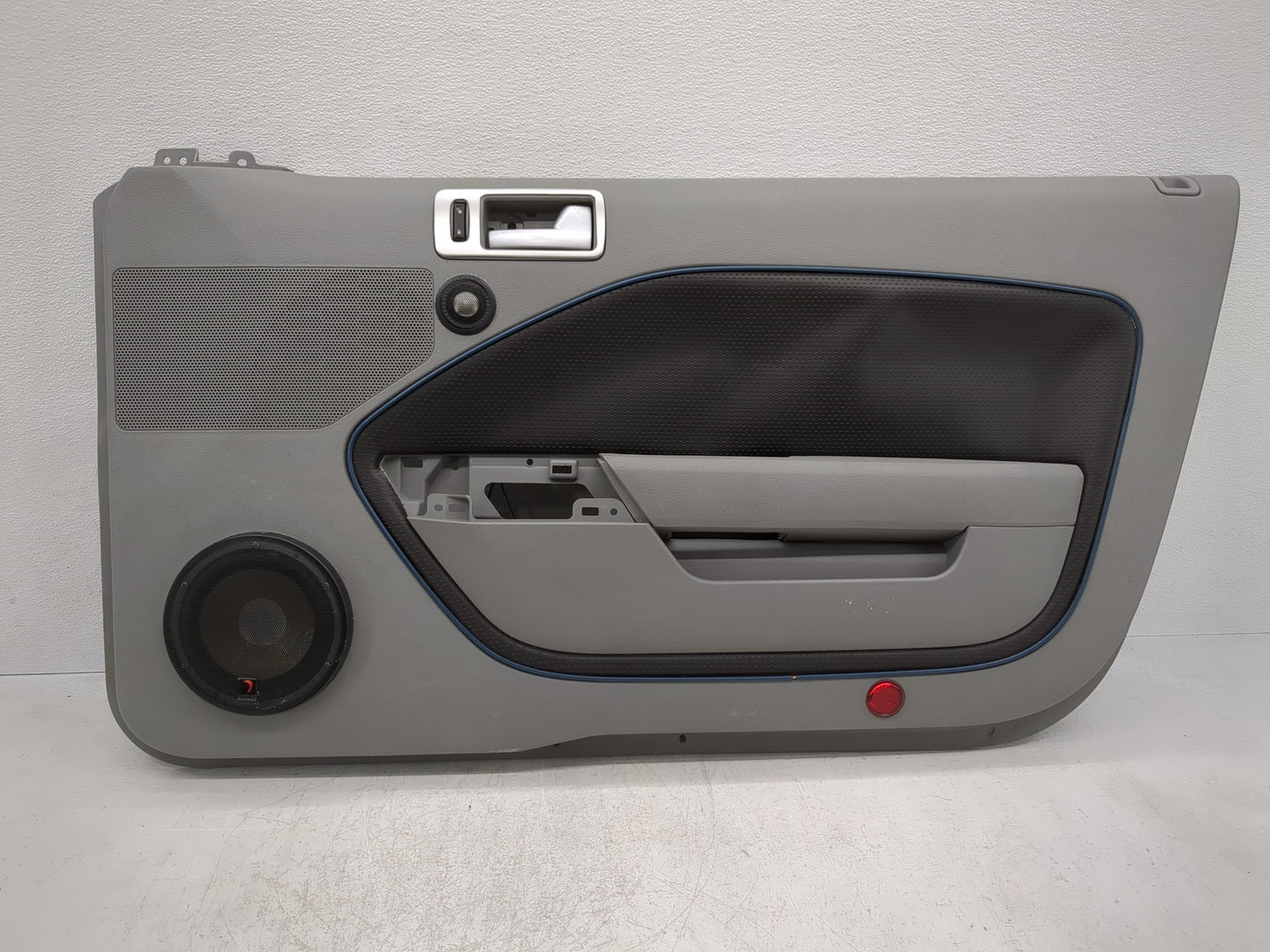 Ford Mustang Front Right Passenger Interior Door Panel Trim - Oemusedautoparts1.com