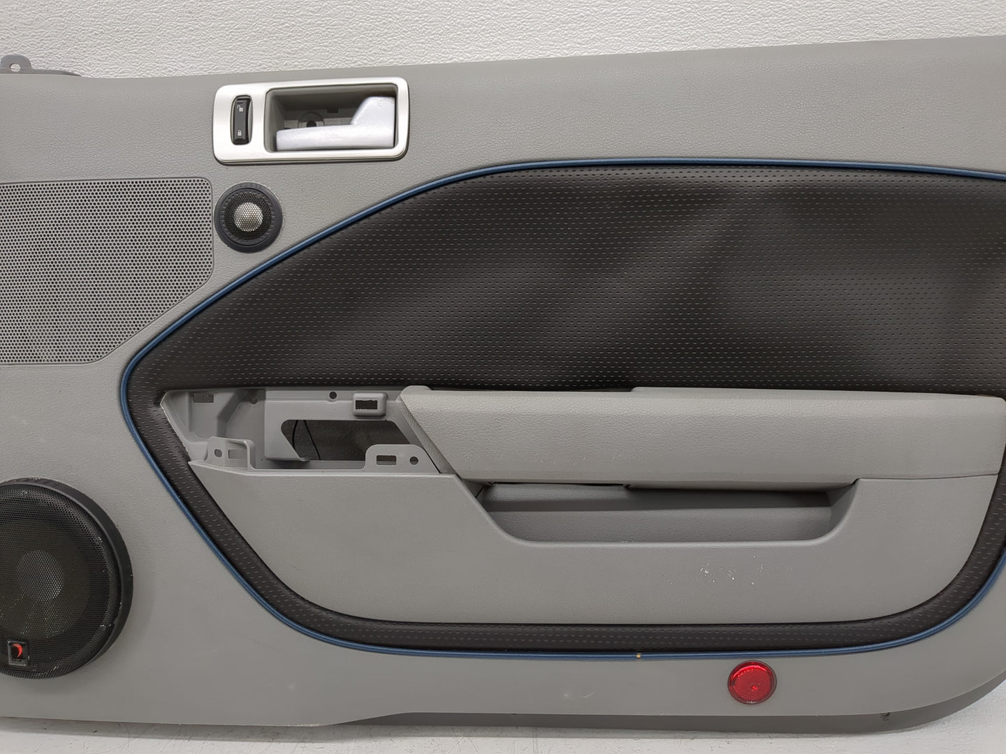 Ford Mustang Front Right Passenger Interior Door Panel Trim - Oemusedautoparts1.com