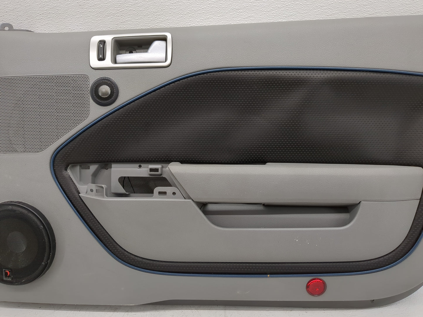 Ford Mustang Front Right Passenger Interior Door Panel Trim - Oemusedautoparts1.com