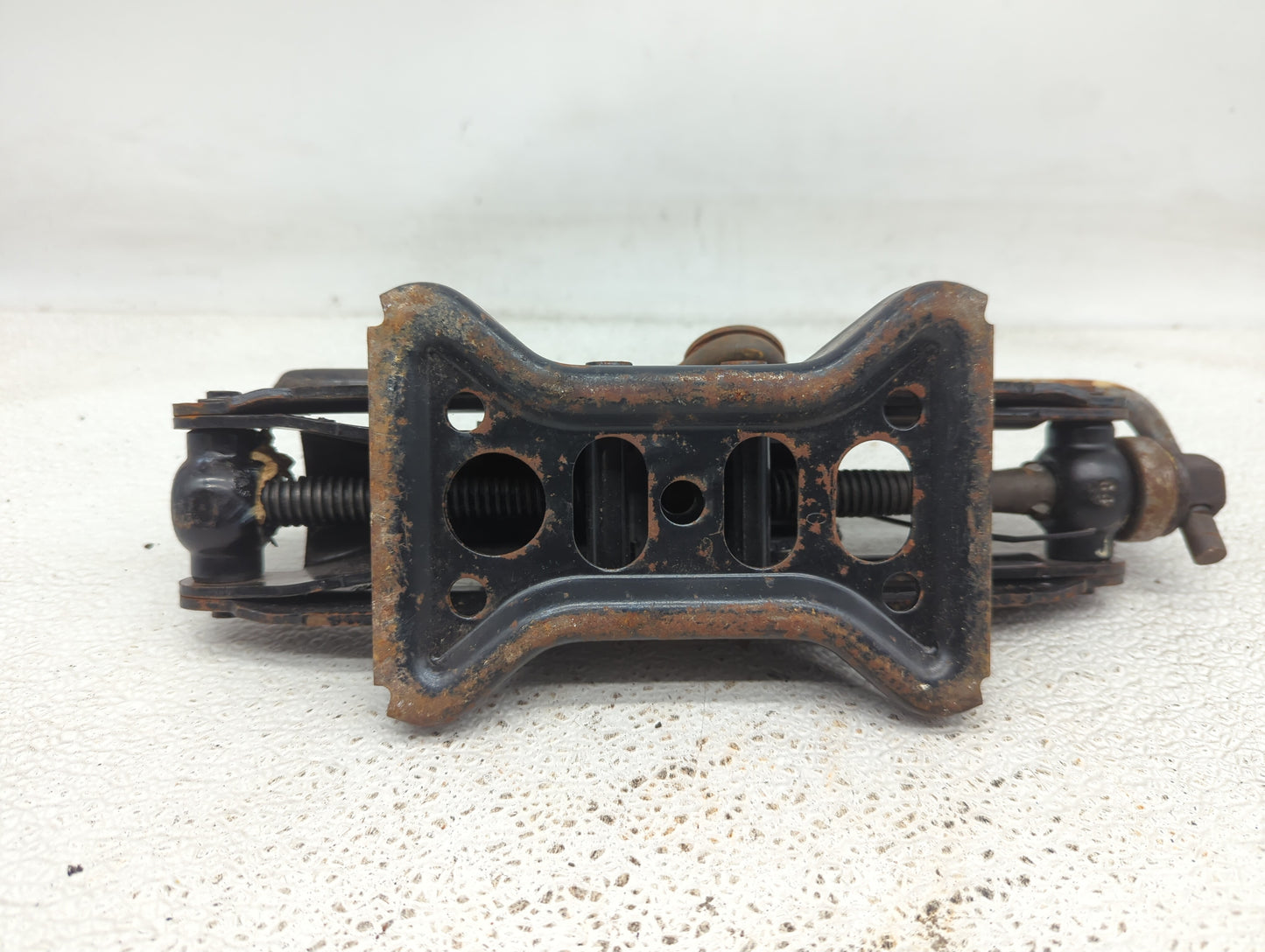 1994 Ford Probe Spare Scissor Car Jack - Oemusedautoparts1.com