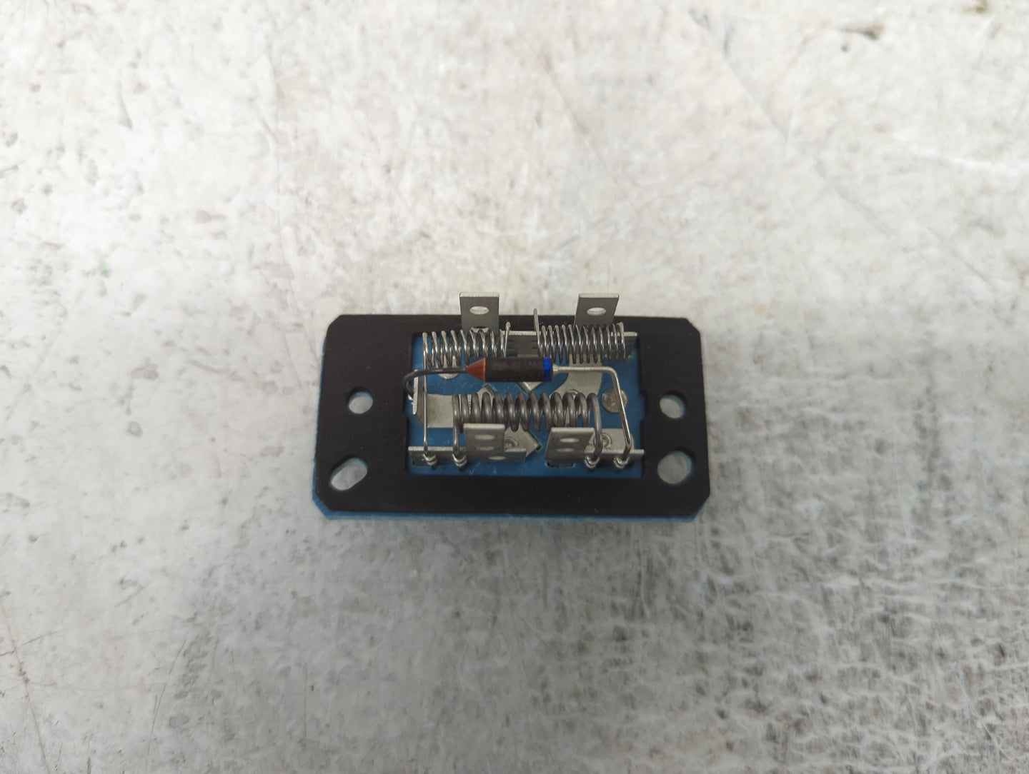 Ford Standard 1416117 - Oemusedautoparts1.com
