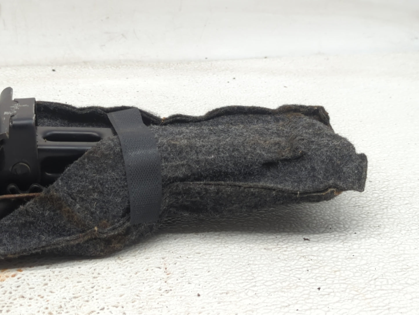 2014 Ford Taurus Spare Scissor Car Jack - Oemusedautoparts1.com