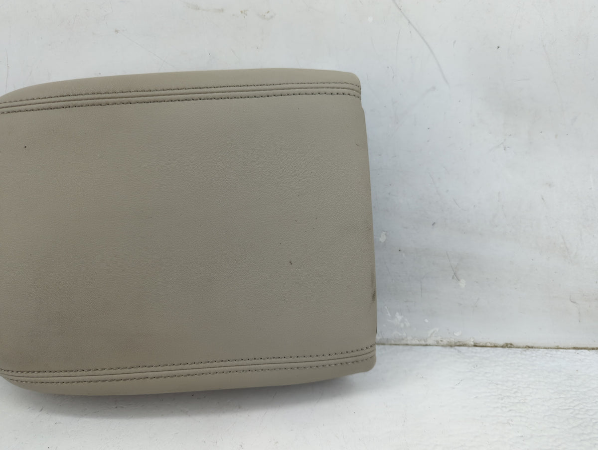 2010-2012 Ford Taurus Center Console Armrest Cover Lid Fits Fits 2010 2011 2012 OEM Used Auto Parts - Oemusedautoparts1.com