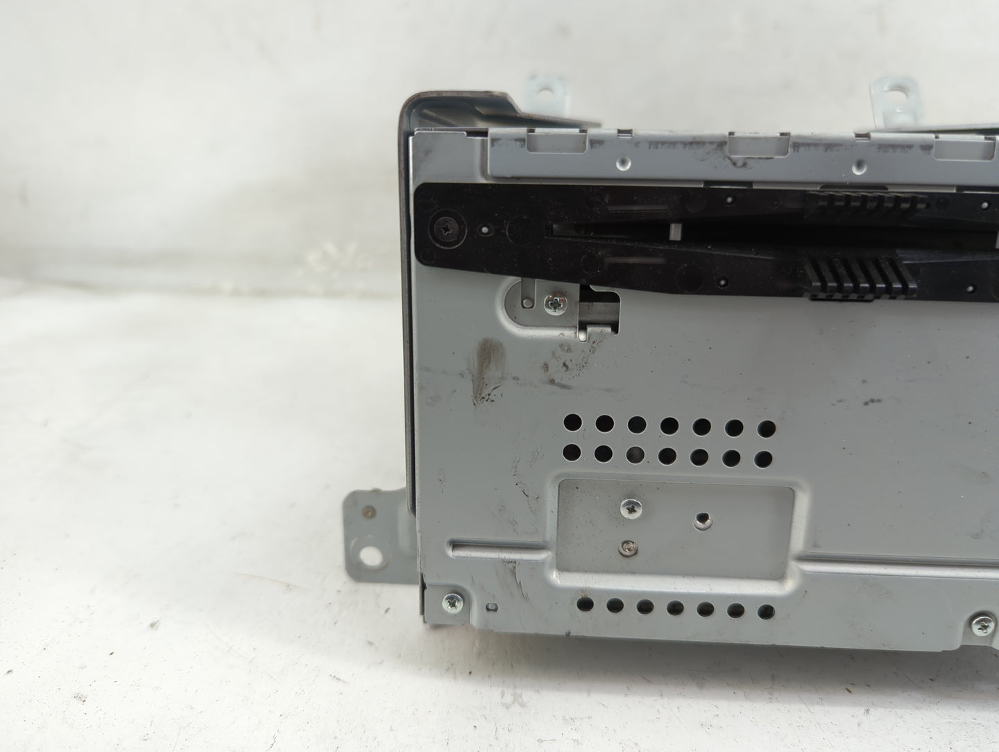 2011-2012 Ford Taurus Radio AM FM Cd Player Receiver Replacement Fits Fits 2011 2012 OEM Used Auto Parts - Oemusedautoparts1