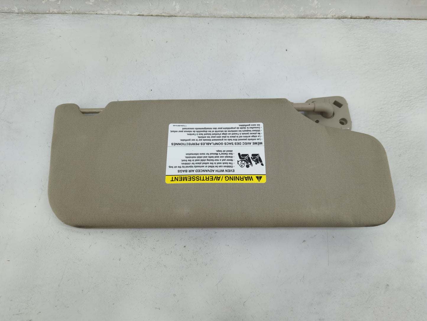 2010-2011 Ford Taurus Sun Visor Shade Replacement Driver Left Mirror Fits Fits 2010 2011 OEM Used Auto Parts - Oemusedautopa