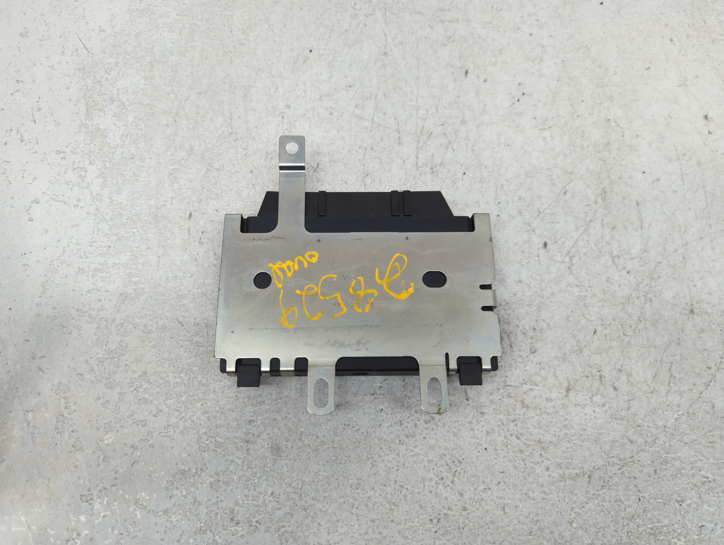 2010-2011 Ford Taurus Temperature Control Module 1141556 - Oemusedautoparts1.com