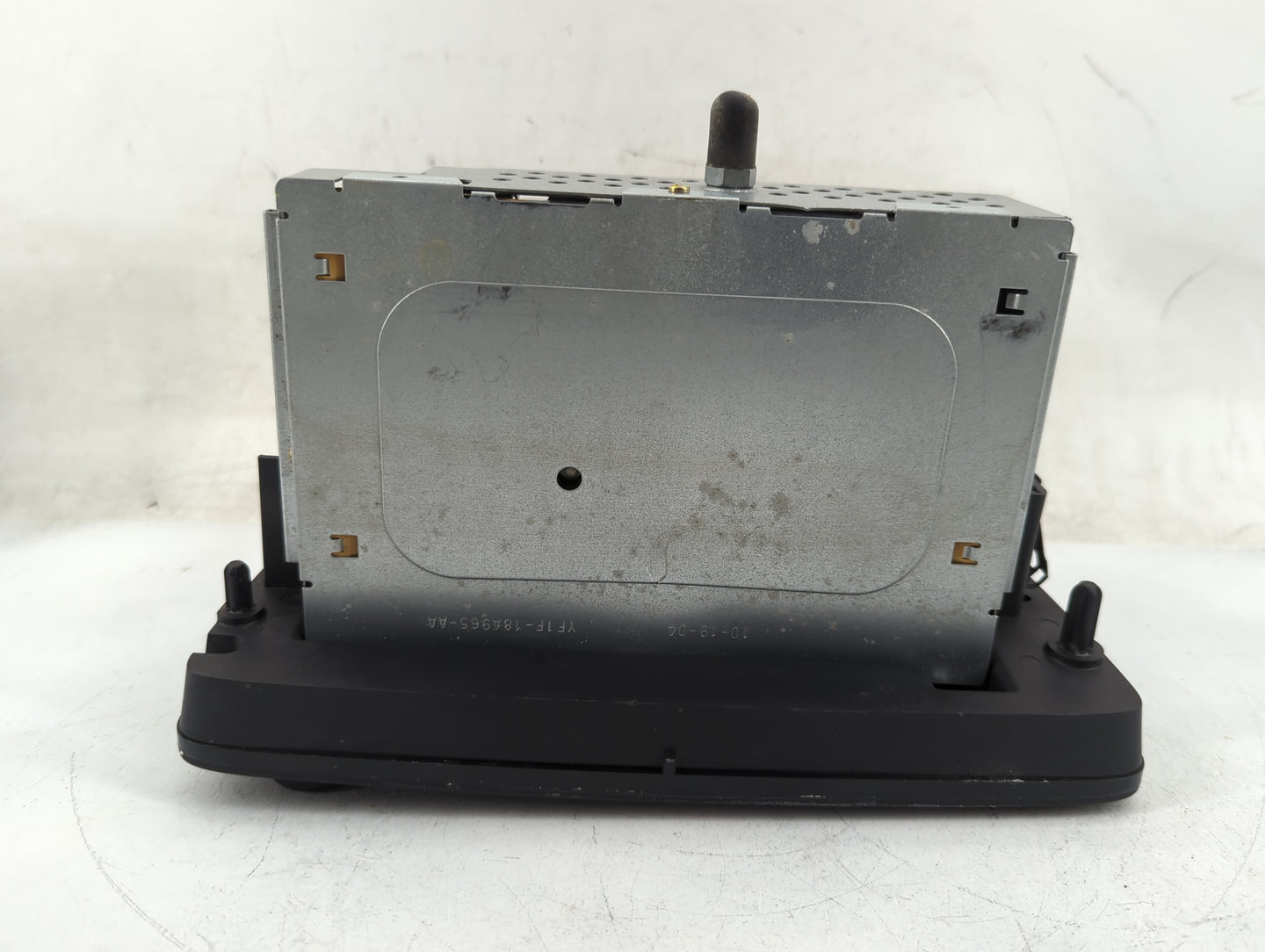 2004-2007 Ford Taurus Radio AM FM Cd Player Receiver Replacement Fits Fits 2004 2005 2006 2007 OEM Used Auto Parts - Oemused