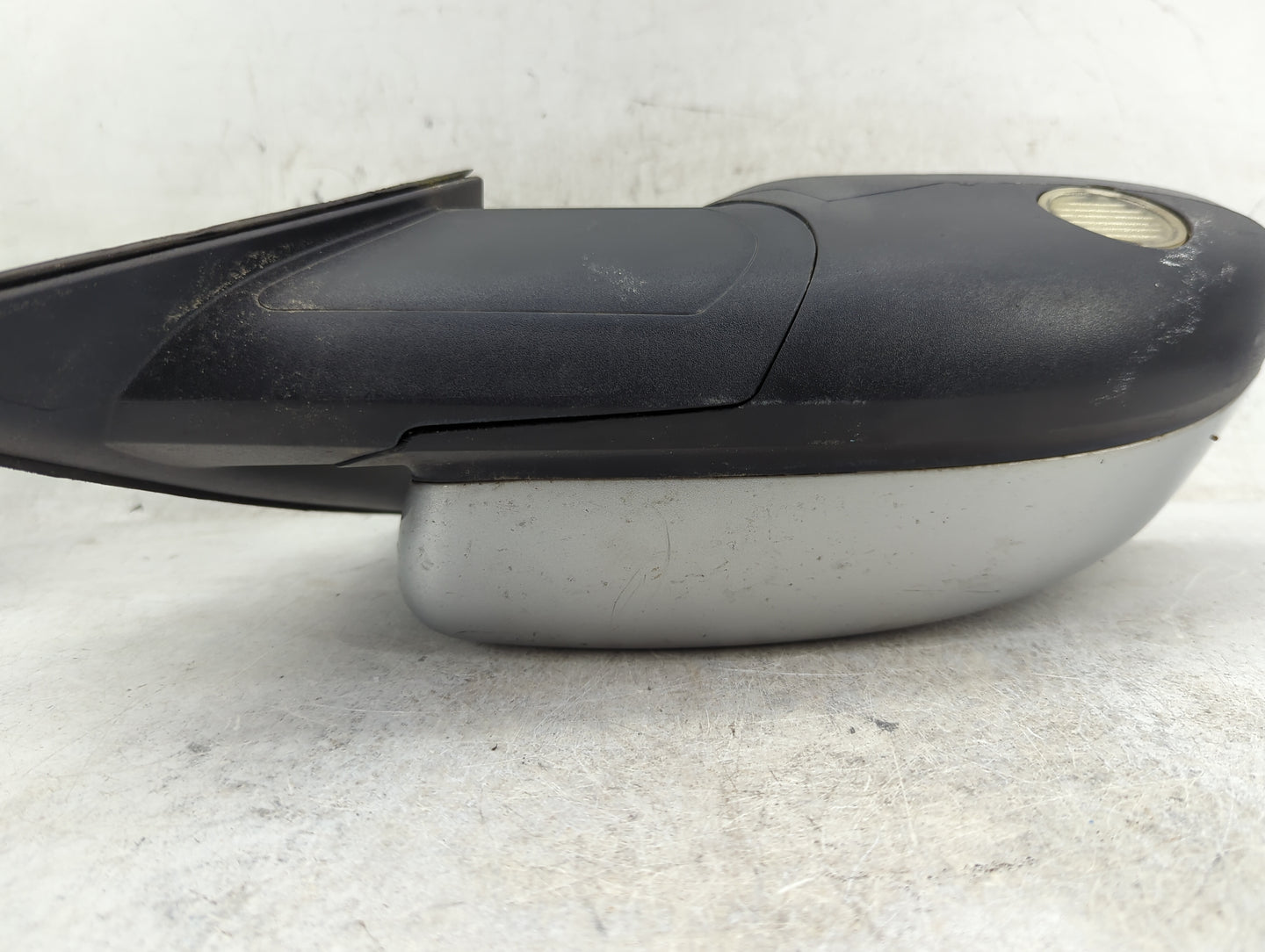 2010-2019 Ford Taurus Passenger Side View Mirror - Right Door Mirror OEM Used - Oemusedautoparts1.com