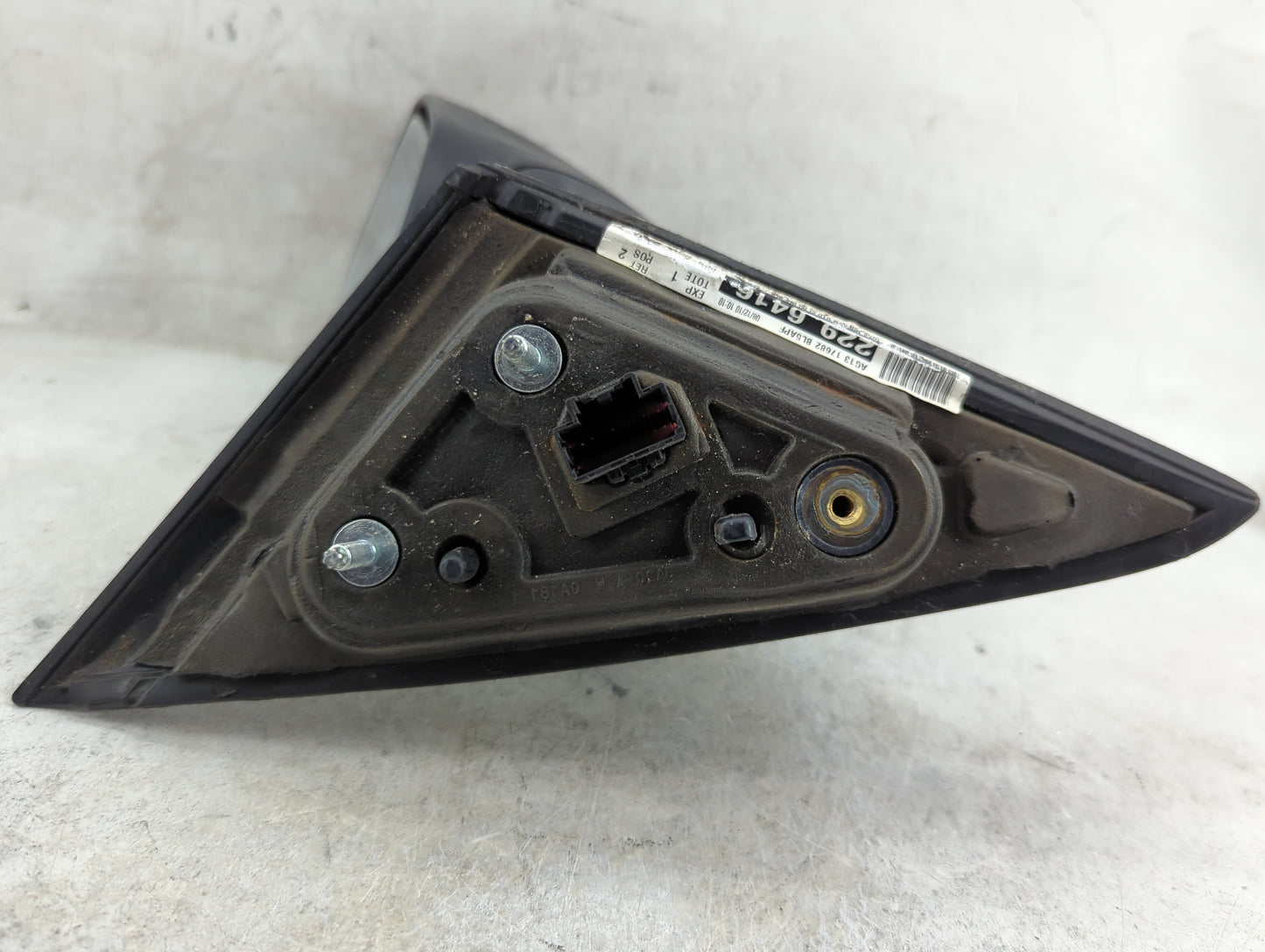 2010-2019 Ford Taurus Passenger Side View Mirror - Right Door Mirror OEM Used - Oemusedautoparts1.com