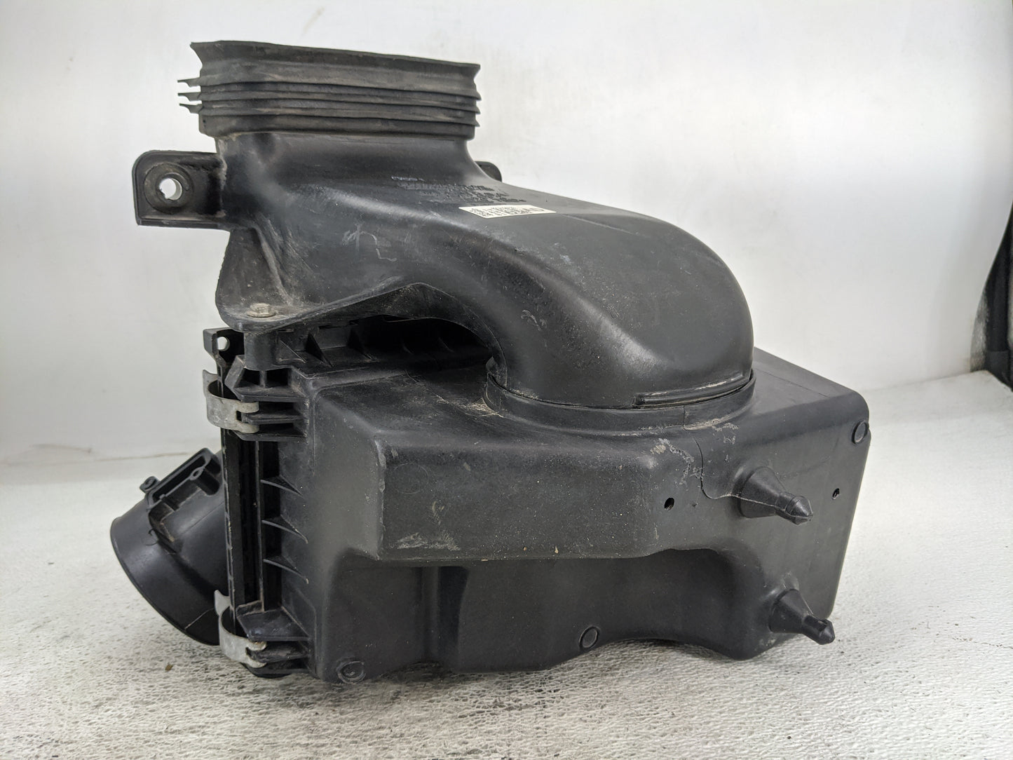 2010-2012 Ford Taurus Air Cleaner Intake-duct Hose Tube 1205786 - Oemusedautoparts1.com