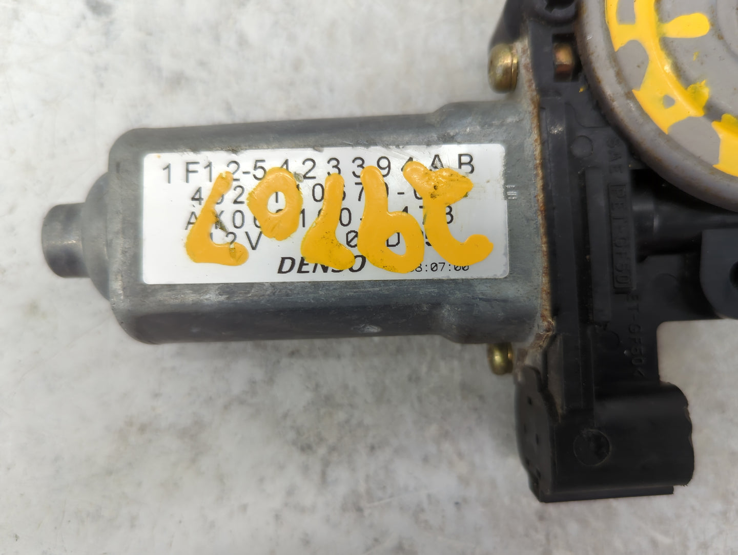 1998-2007 Ford Taurus Driver Front Left Power Window Motor 1304061 - Oemusedautoparts1.com