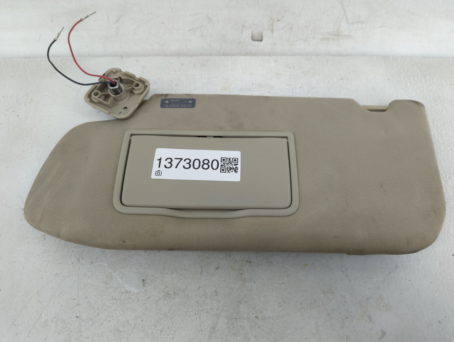 2013-2019 Ford Taurus Sun Visor Shade Replacement Passenger Right Mirror Fits OEM Used Auto Parts - Oemusedautoparts1.com