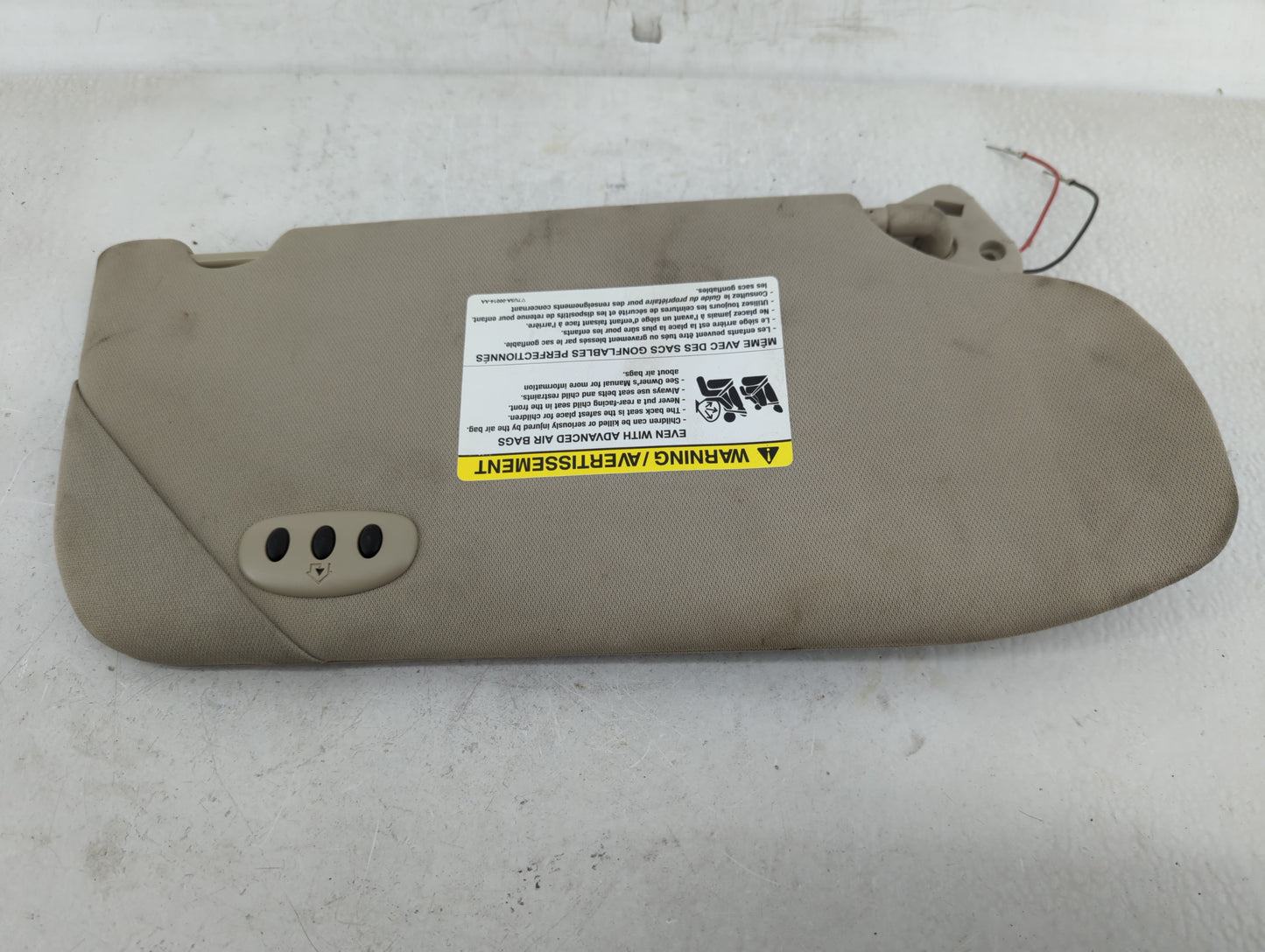 2013-2019 Ford Taurus Sun Visor Shade Replacement Passenger Right Mirror Fits OEM Used Auto Parts - Oemusedautoparts1.com