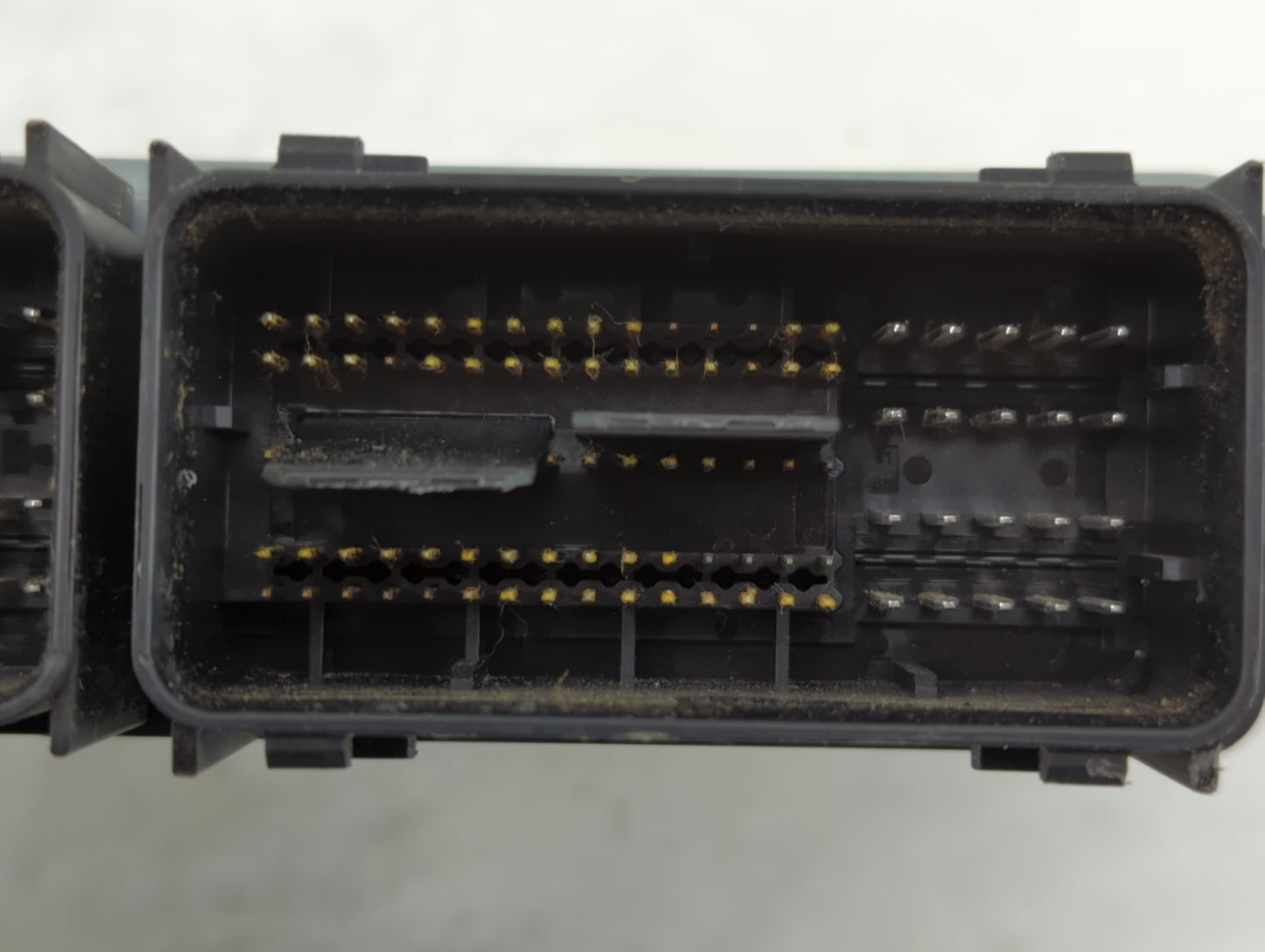 2016-2019 Ford Taurus PCM Engine Control Computer ECU ECM PCU OEM P/N:A6SXW2456CT00 Fits Fits 2015 2016 2017 2018 2019 OEM U
