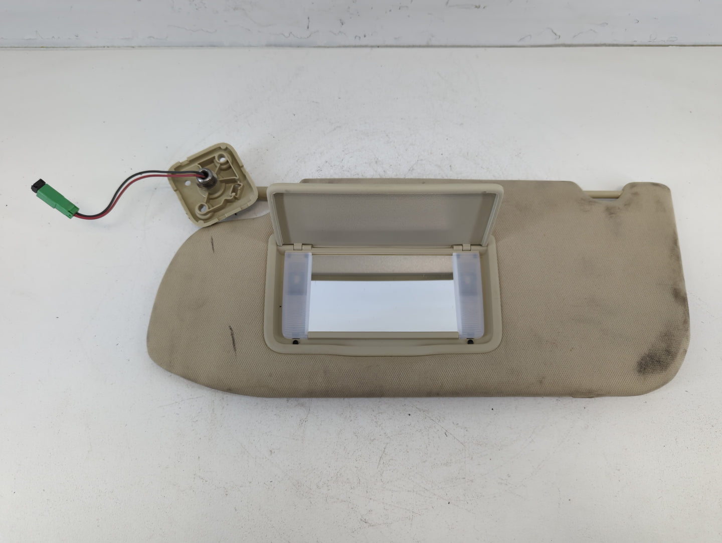 2013-2019 Ford Taurus Sun Visor Shade Replacement Driver Left Mirror Fits Fits 2010 2011 2012 2013 2014 2015 2016 2017 2018 