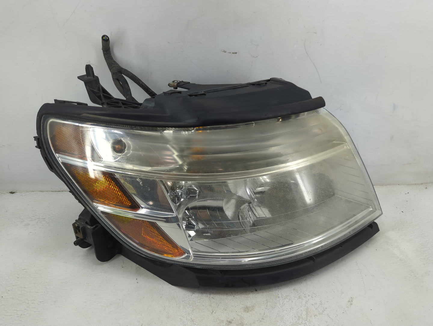 2008-2009 Ford Taurus Passenger Right Oem Head Light Headlight Lamp - Oemusedautoparts1.com
