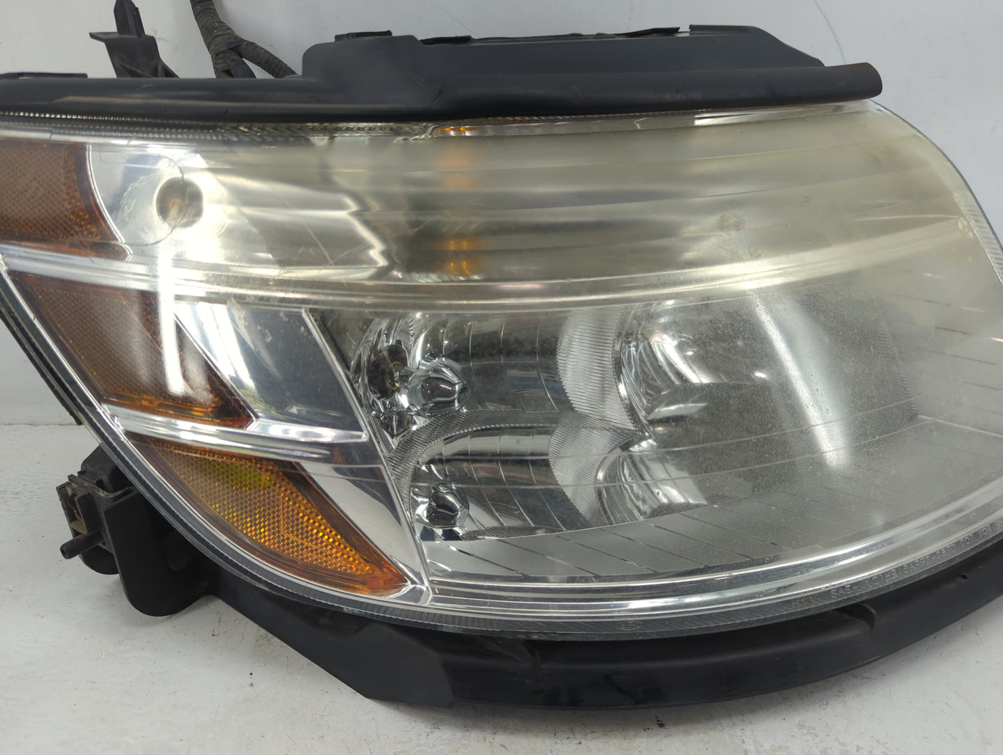 2008-2009 Ford Taurus Passenger Right Oem Head Light Headlight Lamp - Oemusedautoparts1.com