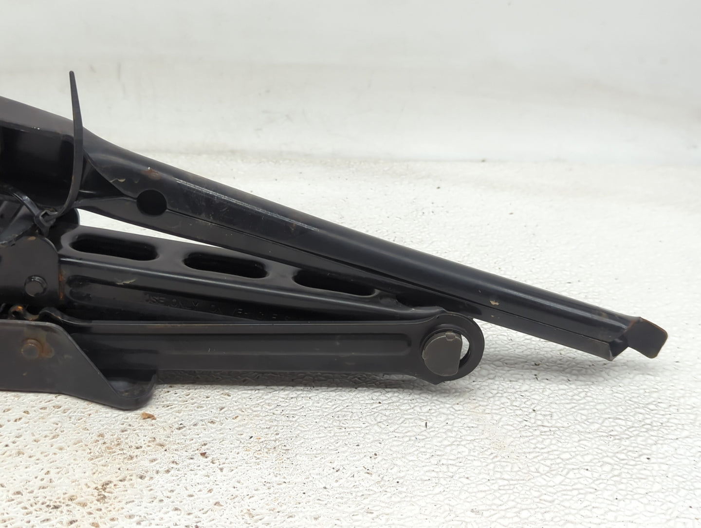 Ford Taurus Spare Scissor Car Jack - Oemusedautoparts1.com
