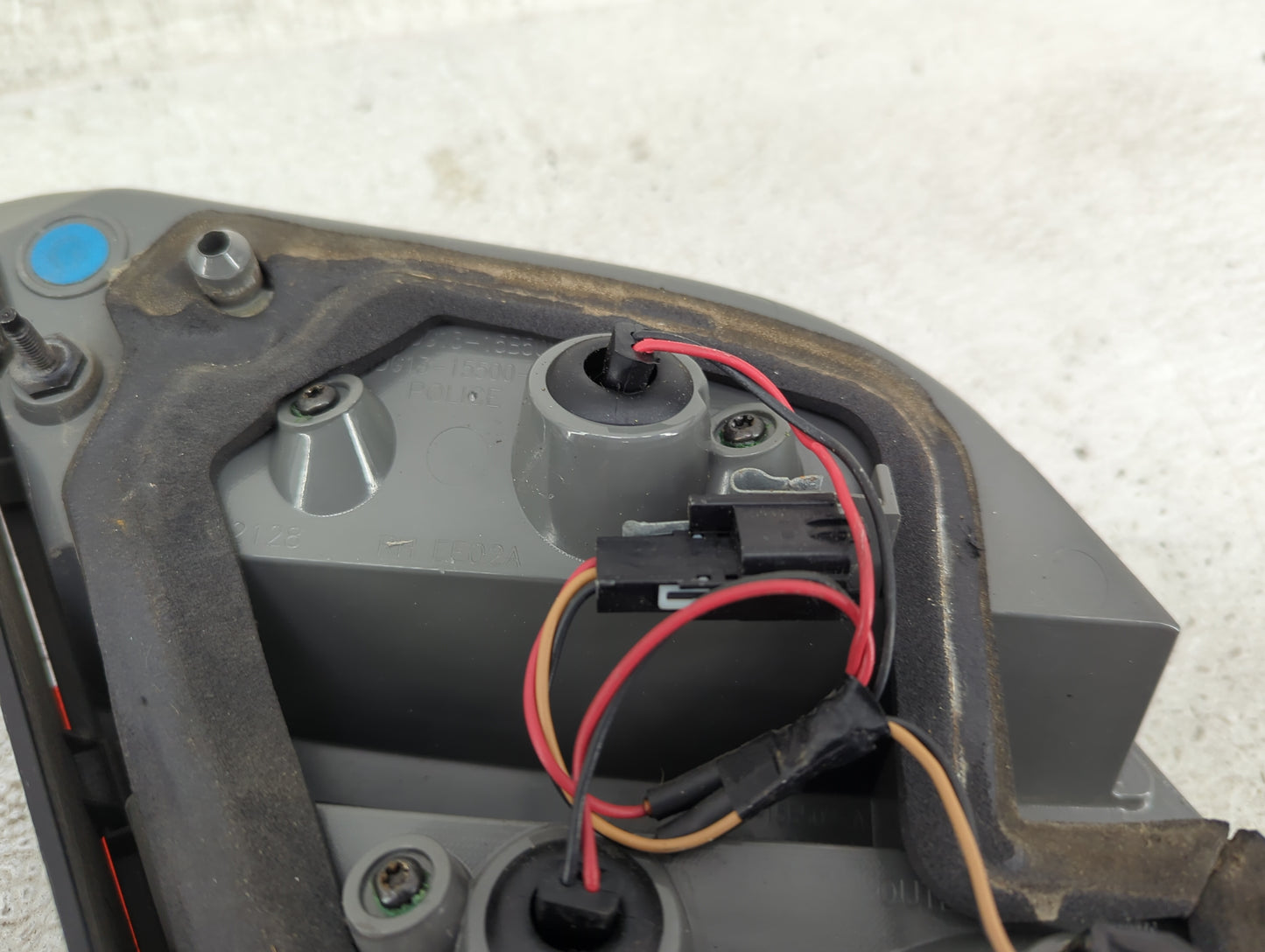 2013-2019 Ford Taurus Passenger Right Side Deck Lid Mounted Tail Light - Oemusedautoparts1.com