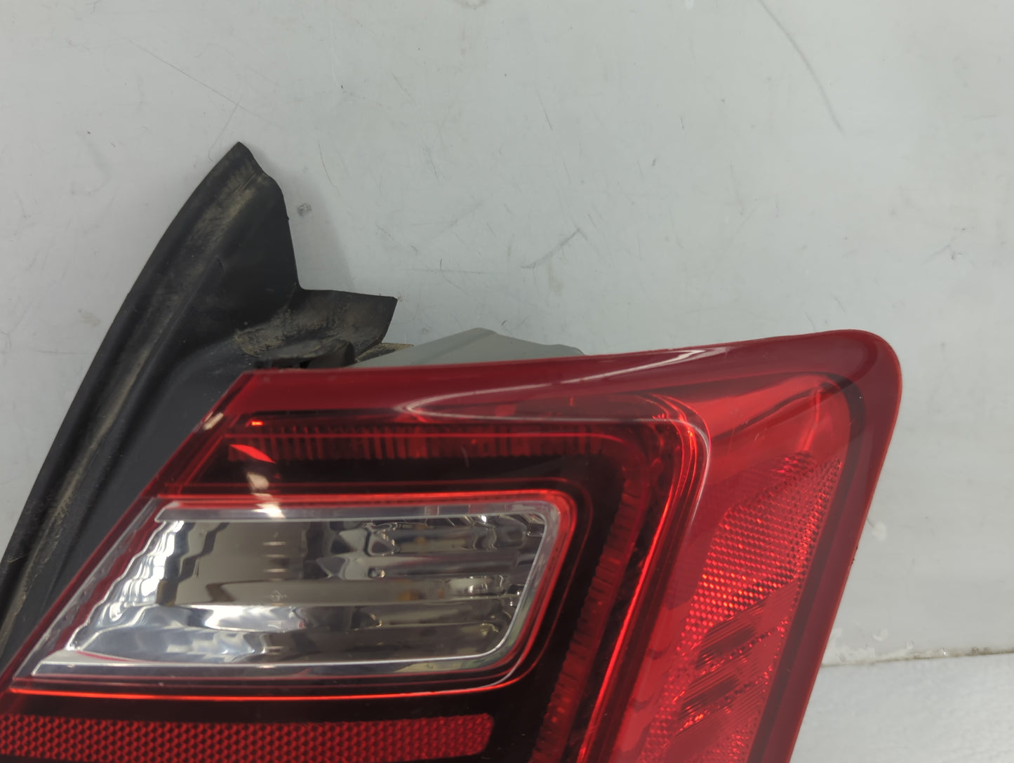 2013-2019 Ford Taurus Tail Light Assembly Passenger Right OEM Fits Fits 2013 2014 2015 2016 2017 2018 2019 OEM Used Auto Par