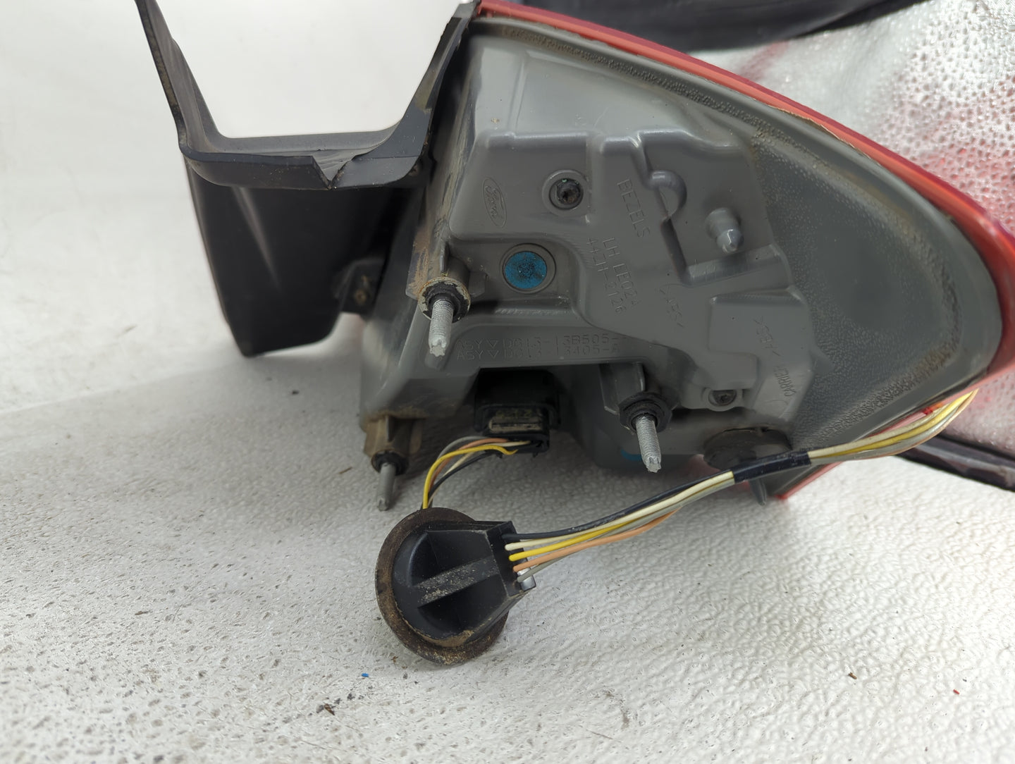 2013-2019 Ford Taurus Tail Light Assembly Driver Left OEM Fits Fits 2013 2014 2015 2016 2017 2018 2019 OEM Used Auto Parts -