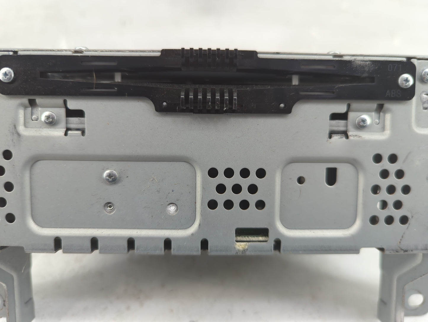 2013-2014 Ford Taurus Radio AM FM Cd Player Receiver Replacement Fits Fits 2013 2014 OEM Used Auto Parts - Oemusedautoparts1