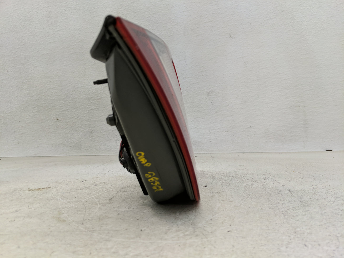 2013-2019 Ford Taurus Driver Left Side Deck Lid Mounted Tail Light 993254 - Oemusedautoparts1.com