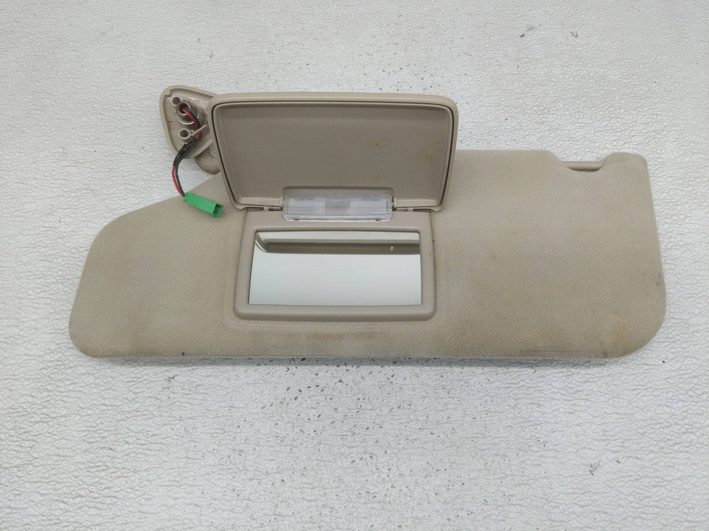 2008-2009 Ford Taurus X Sun Visor Shade Replacement Passenger Right Mirror Fits Fits 2008 2009 OEM Used Auto Parts - Oemused