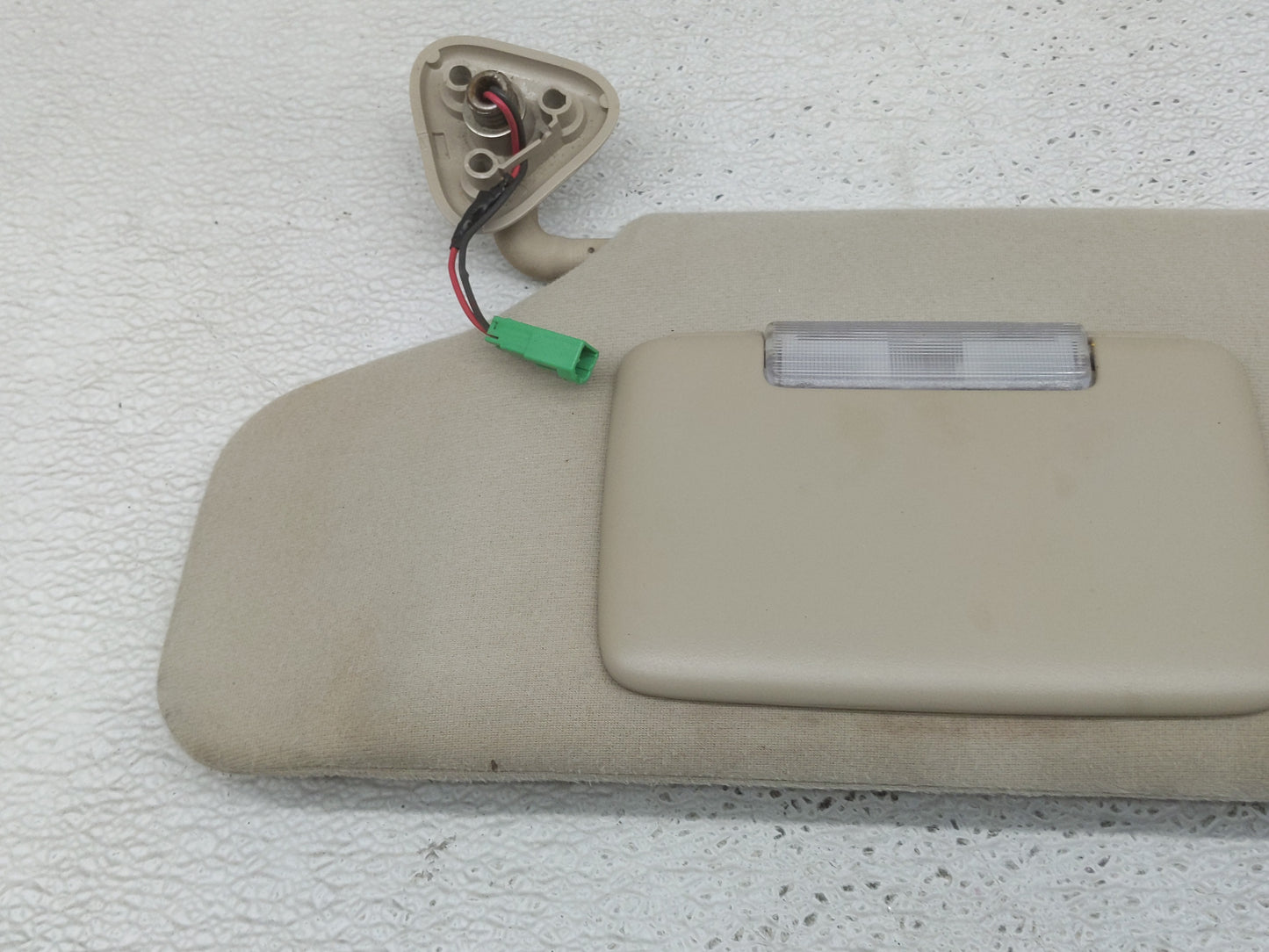 2008-2009 Ford Taurus X Sun Visor Shade Replacement Passenger Right Mirror Fits Fits 2008 2009 OEM Used Auto Parts - Oemused