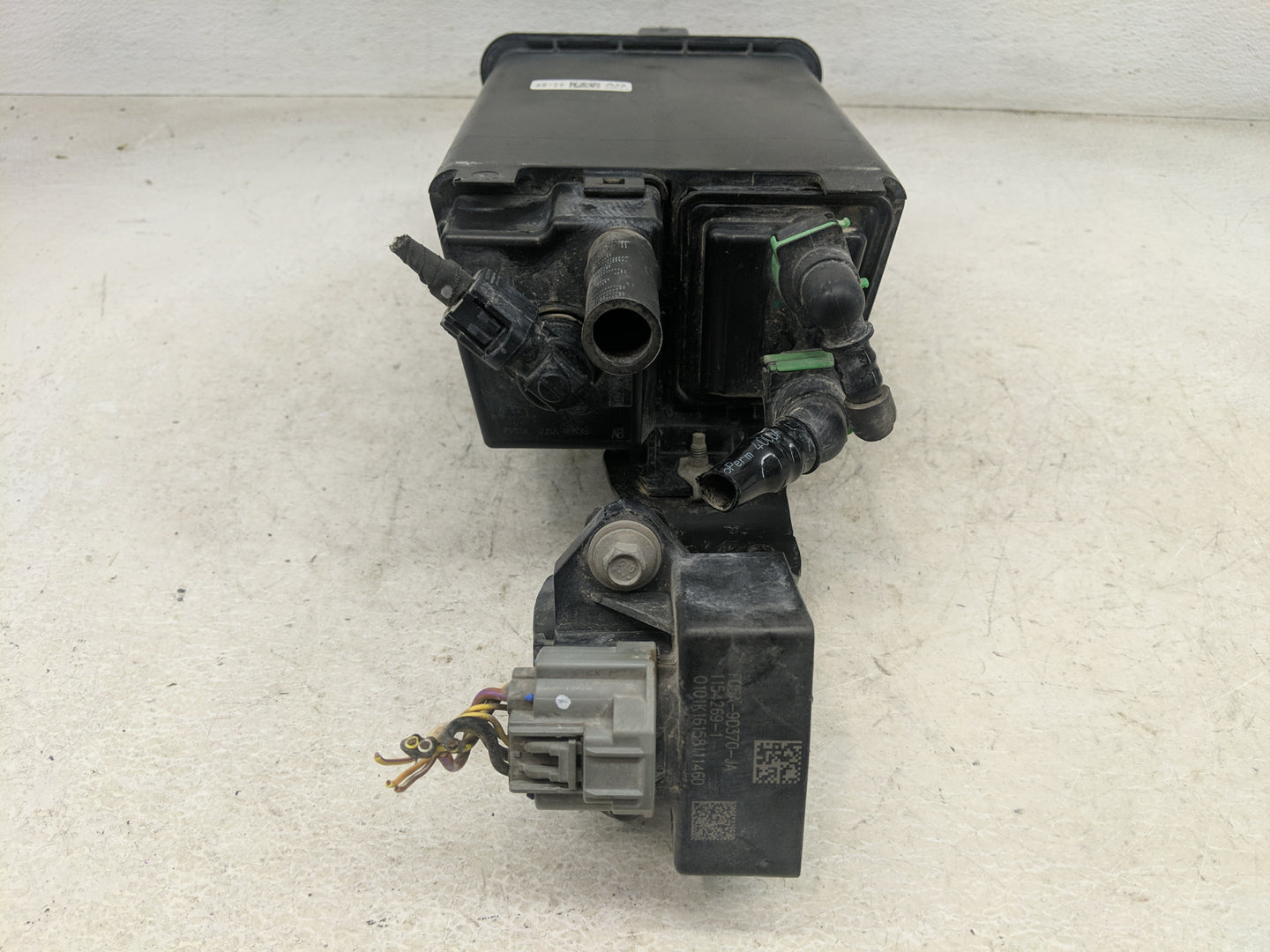 Ford Transit 250 Fuel Vapor Charcoal Canister - Oemusedautoparts1.com