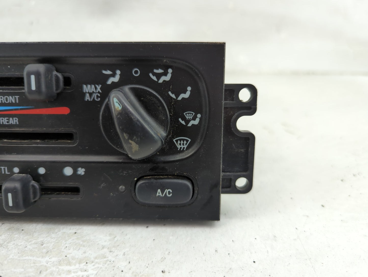 1999-2003 Ford Windstar Climate Control Module Temperature AC/Heater Replacement Fits Fits 1999 2000 2001 2002 2003 OEM Used