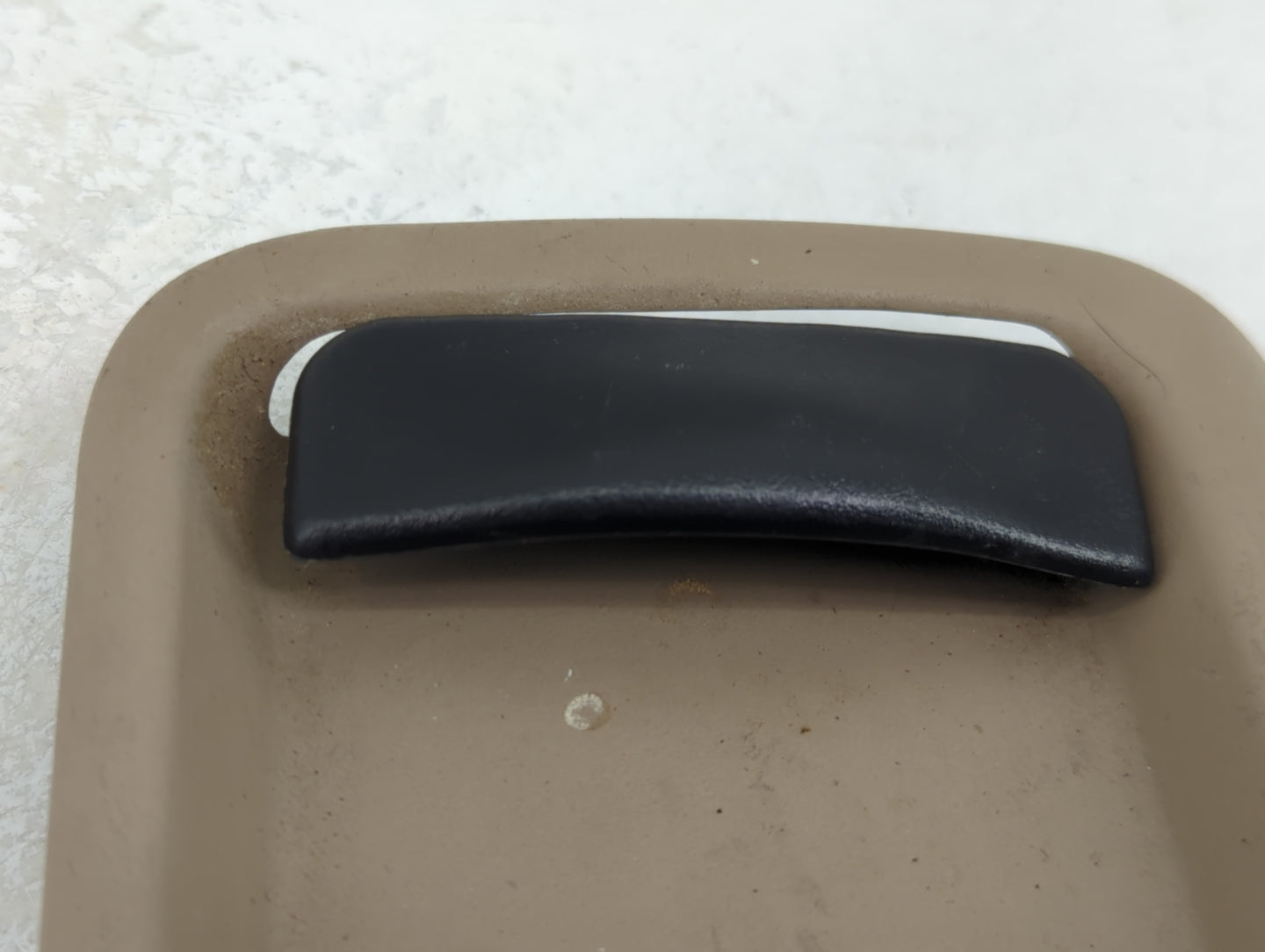 2000-2003 Ford Windstar Center Console Armrest Cover Lid Fits Fits 2000 2001 2002 2003 OEM Used Auto Parts - Oemusedautopart