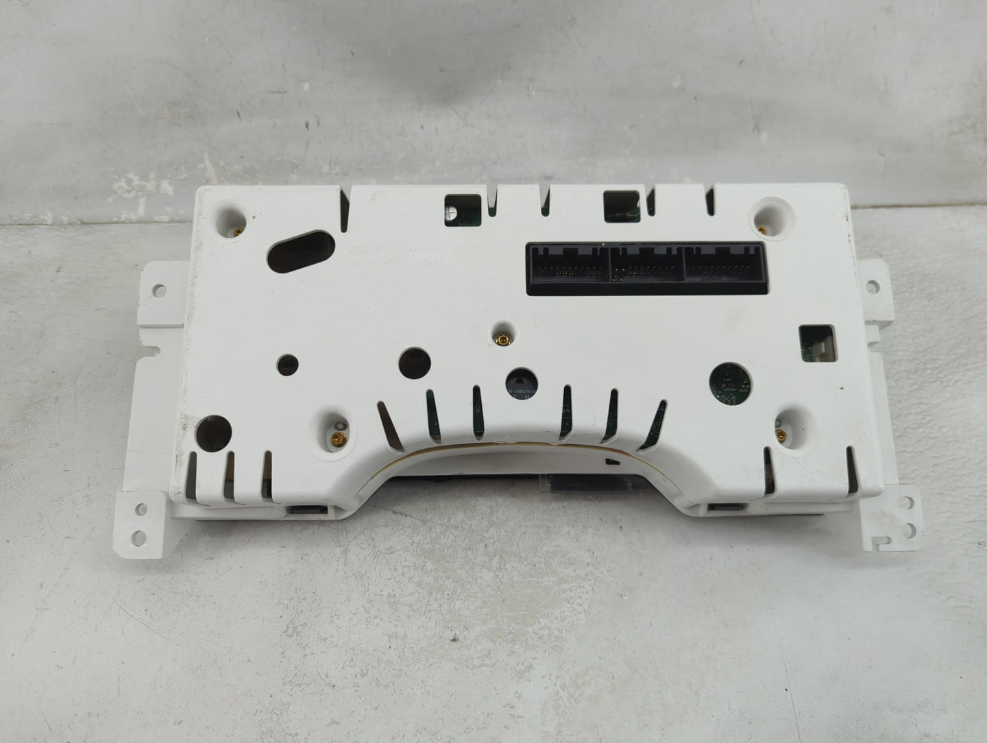 2001-2003 Ford Windstar Instrument Cluster Speedometer Gauges Miles:266K Fits Fits 2001 2002 2003 OEM Used Auto Parts - Oemu