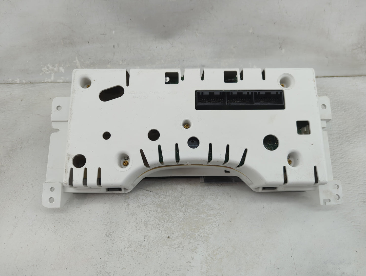 2001-2003 Ford Windstar Instrument Cluster Speedometer Gauges Miles:266K Fits Fits 2001 2002 2003 OEM Used Auto Parts - Oemu
